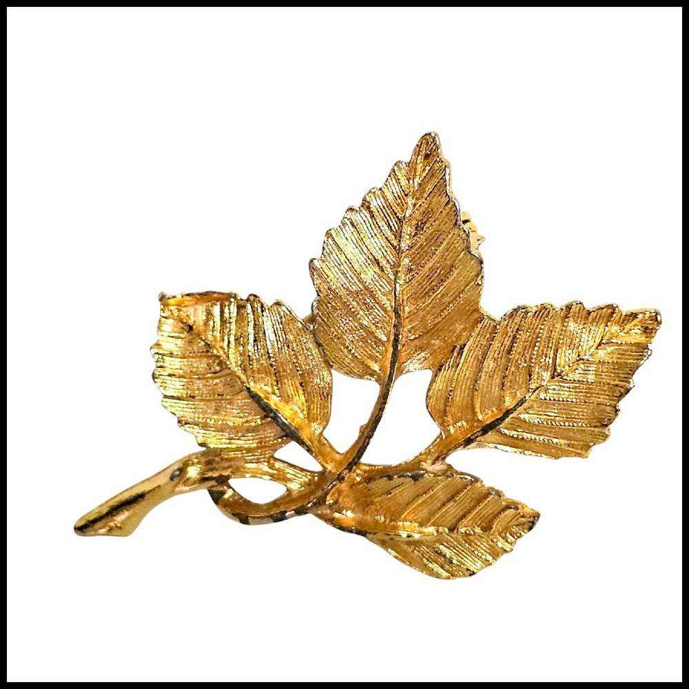 OFA Gold Leaf Brooch Pin Vintage Textured Maple Leaf Statement Jewelry‎